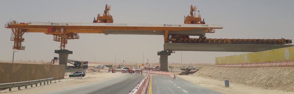 Riyadh Metro bridge span erector